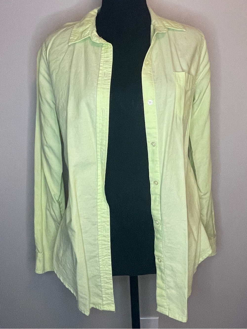 Old Navy Pale Lime Green Button-Down Shirt